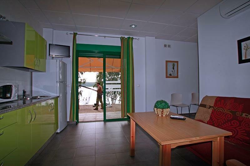 Apartamentos Villa Vacacional Castuera Екстериор снимка